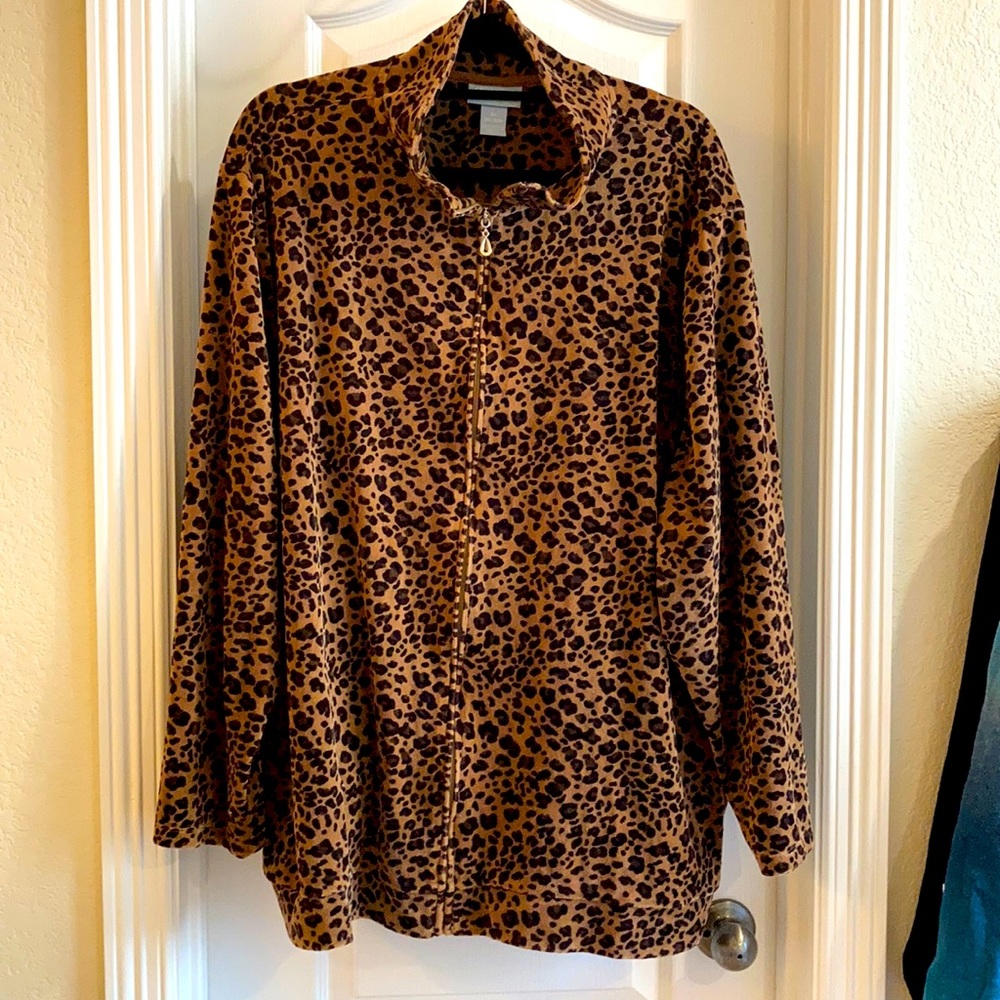 Liz & Me Sport animal print velour zip front jack